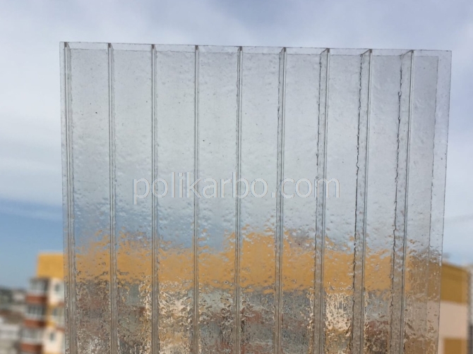 прозрачный сотовый поликарбонат фриз (лед) в Керчи